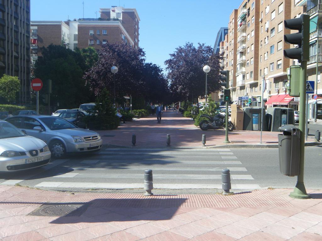 Madrid Studio Apartments エクステリア 写真