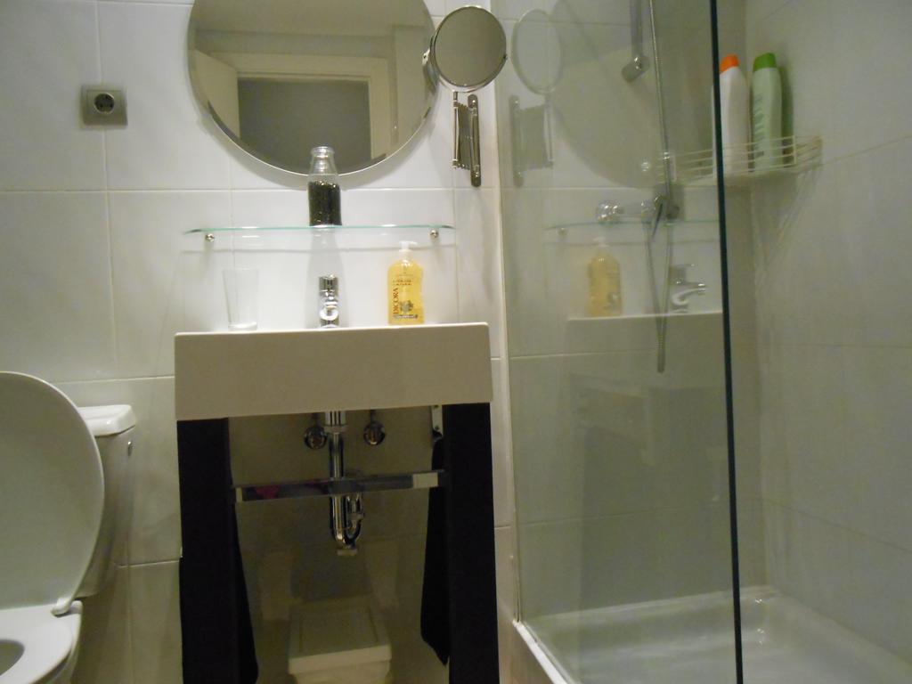 Madrid Studio Apartments 部屋 写真